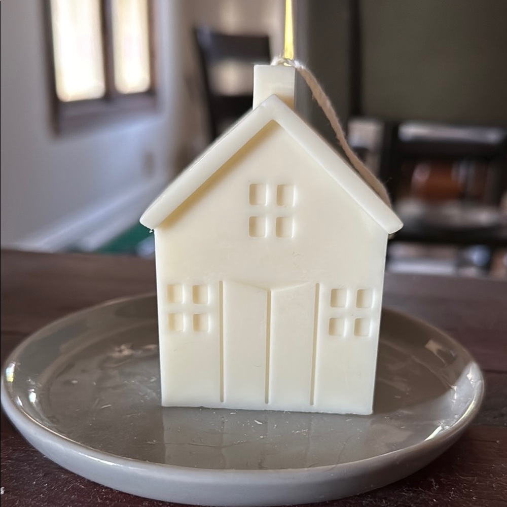 Cream House-Shaped Candle smaller size